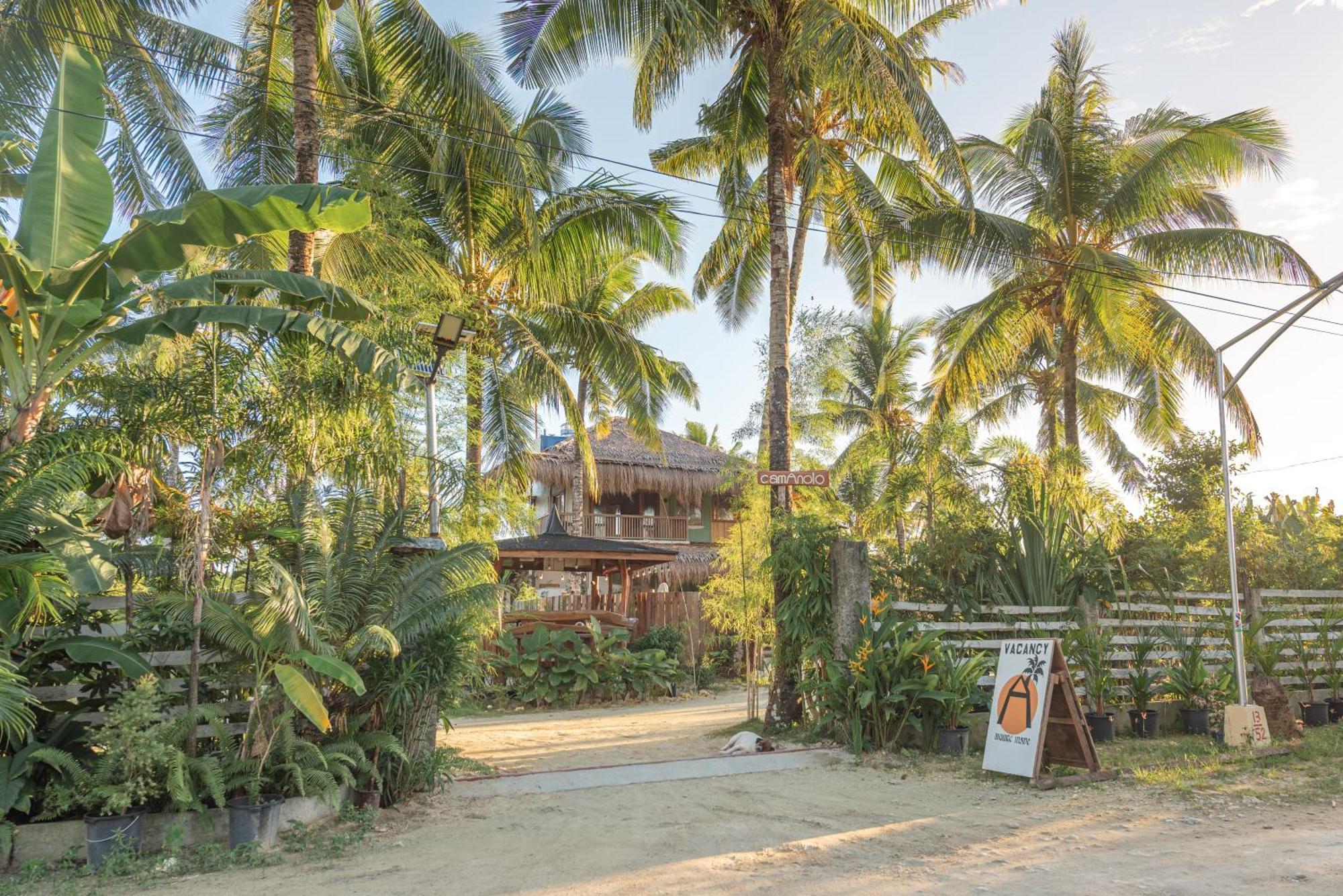 Camanolo Homestay Генерал-Луна Экстерьер фото